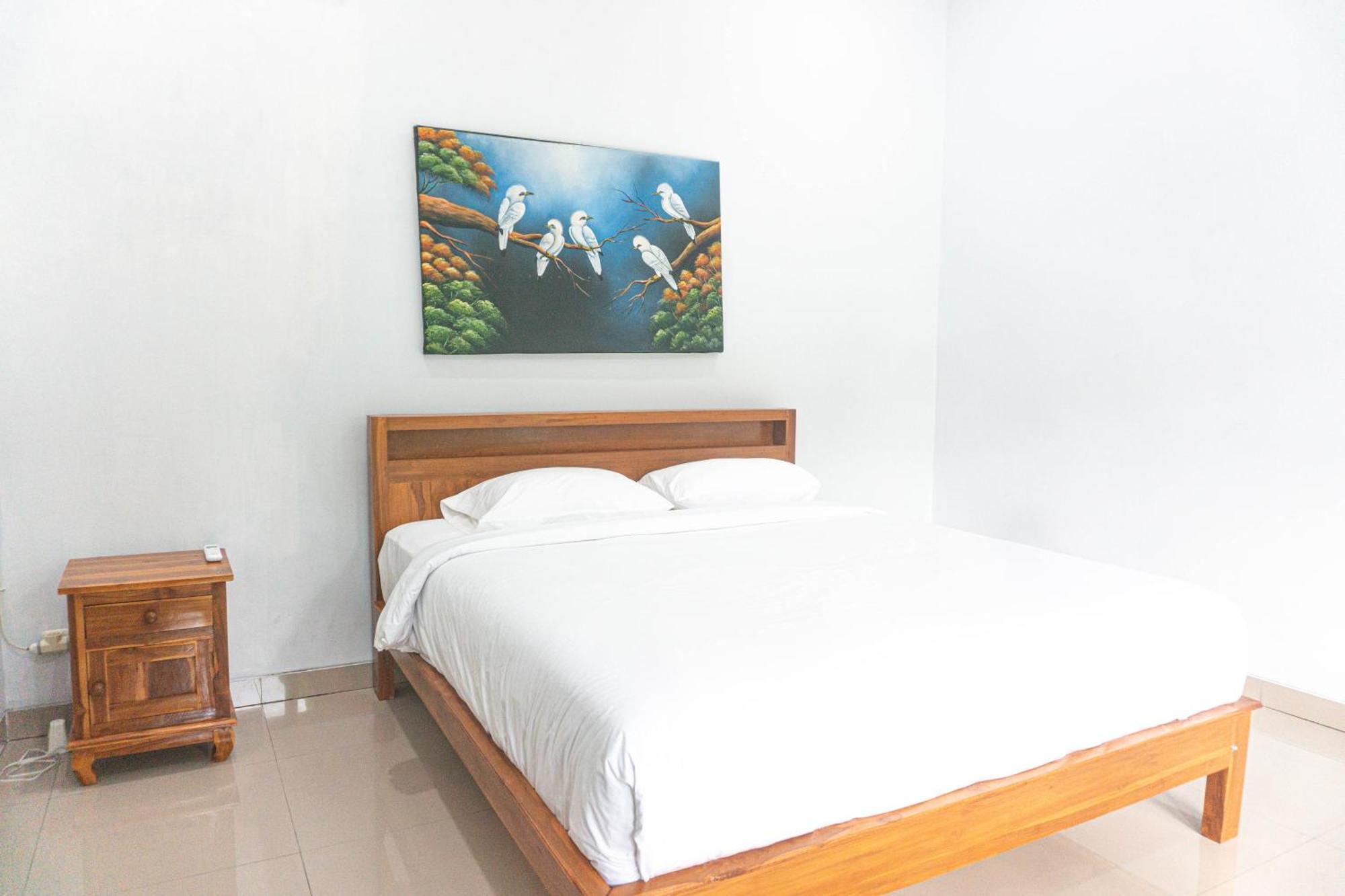 Srinadi Guest House Lovina Экстерьер фото